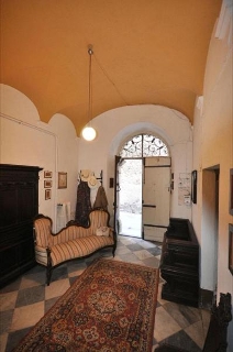 zoom immagine (Palazzo 789 mq, soggiorno, più di 3 camere, zona Scansano - Centro)