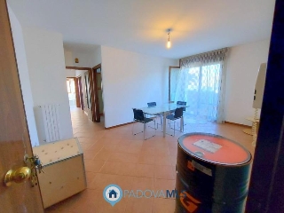 zoom immagine (Appartamento 90 mq, soggiorno, 2 camere, zona Maserà - Centro)