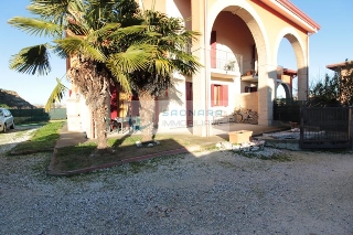 zoom immagine (Bifamiliare 140 mq, 3 camere, zona Sant'Angelo di Piove di Sacco - Centro)