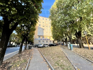 zoom immagine (Appartamento 83 mq, soggiorno, 1 camera, zona Brescia - Centro)