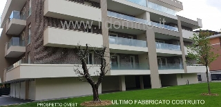 zoom immagine (Appartamento 100 mq, 2 camere, zona Savonarola)