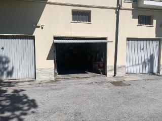 zoom immagine (Garage 18 mq, zona Villa del Fuoco)