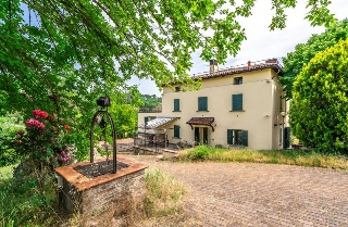 zoom immagine (Villa 754 mq, soggiorno, 3 camere, zona Varignana)
