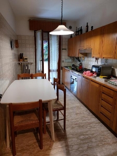 zoom immagine (Appartamento 125 mq, soggiorno, 4 camere, zona Arcella - San Filipponeri)