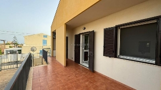 zoom immagine (Casa singola 90 mq, soggiorno, 2 camere, zona Marina di Modica)