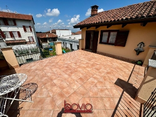zoom immagine (Casa singola 177 mq, soggiorno, 6 camere, zona Gassino Torinese - Centro)