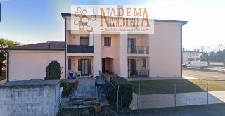 zoom immagine (Appartamento 92 mq, soggiorno, 2 camere, zona Annone Veneto)