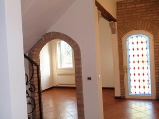 zoom immagine (Casa a schiera 200 mq, soggiorno, più di 3 camere, zona Prato della Valle)