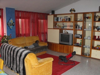 zoom immagine (Appartamento 90 mq, soggiorno, 2 camere, zona Brugnetto)