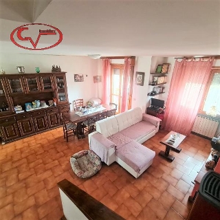 zoom immagine (Appartamento 125 mq, soggiorno, 3 camere, zona Levanella)