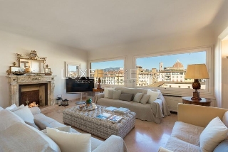 zoom immagine (Appartamento 450 mq, soggiorno, 4 camere, zona Firenze - Centro)